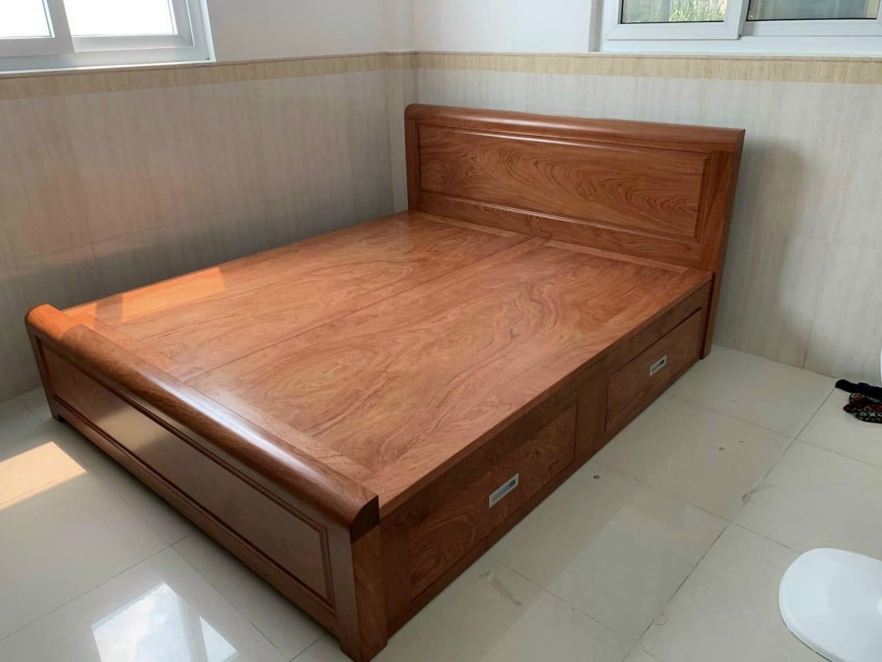 CÁCH DIỆT MỐI CHO GIƯỜNG – BẢO VỆ GIẤC NGỦ AN TOÀN CÙNG ANSACO 3 Phơi nắng giường để diệt gỗ