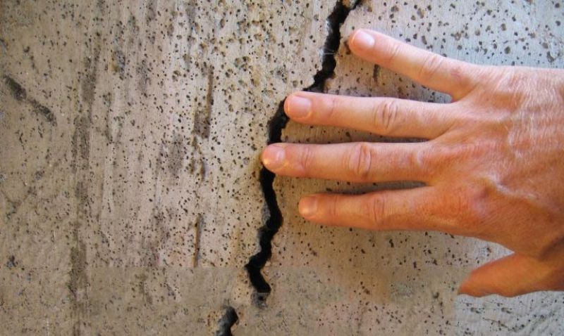 Trám lại các vết nứt